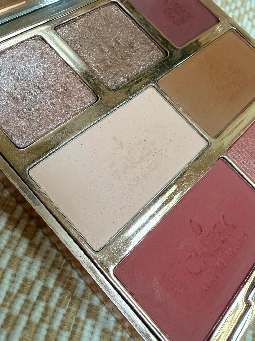 Charlotte Tilbury Hollywood Instant Look in a Palette. Bronzed Beauty.
